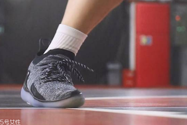 nike kd 11測評 杜蘭特11代實(shí)戰(zhàn)表現(xiàn)