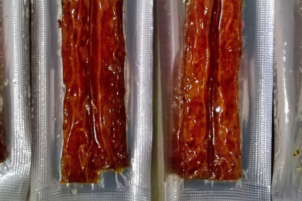 辣條是腐竹做的嗎？衛(wèi)龍辣條承載了90后童年的回憶