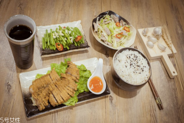 午餐應該吃什么最有營養(yǎng) 正確飲食要知曉