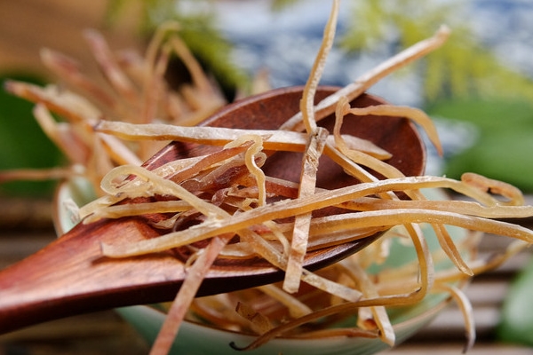 魷魚(yú)絲是發(fā)物嗎 屬于發(fā)物類(lèi)