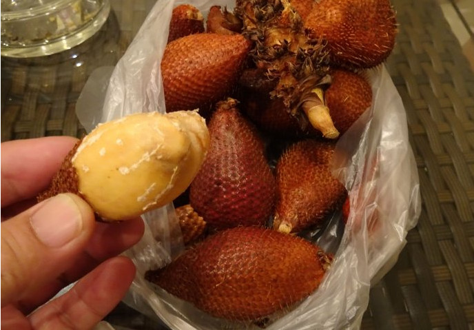蛇皮果是什么季節(jié)成熟？蛇皮果是什么味道？