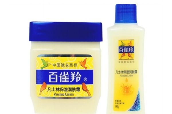 百雀羚凡士林保濕潤膚露有什么作用 平價(jià)倩碧小黃油