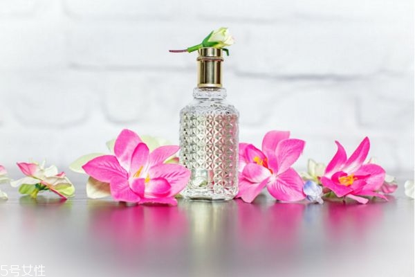 專(zhuān)家教你自制防感冒香水? 秋冬不生病