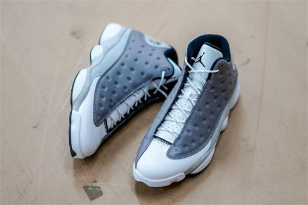 aj13渣渣灰什么時(shí)候發(fā)售 上腳效果滿(mǎn)分