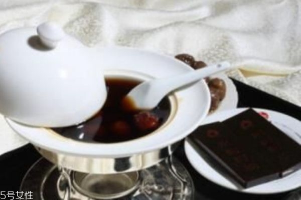 阿膠糕過(guò)期了還能吃嗎 阿膠糕吃了有什么好處