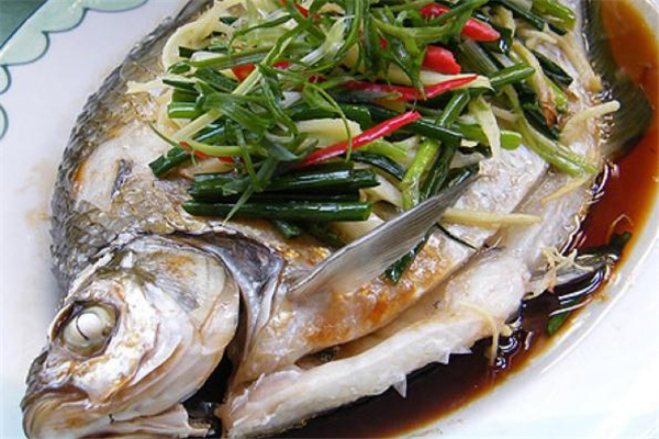 鯧鳊魚(yú)怎么處理 按照步驟來(lái)