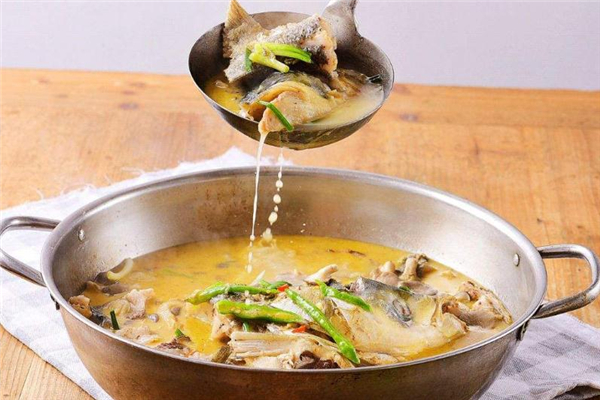 鳙魚和鰱魚的區(qū)別 肉質不相同