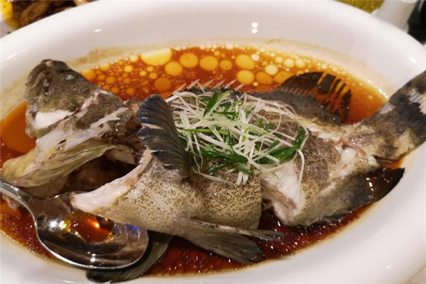 石斑魚(yú)