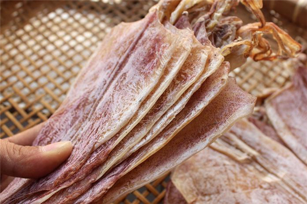 魷魚干發(fā)霉了還能吃嗎 當心霉菌感染