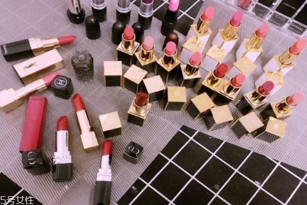 有哪些非常經(jīng)典或者一直非?；鸬目诩t 最火口紅排行榜