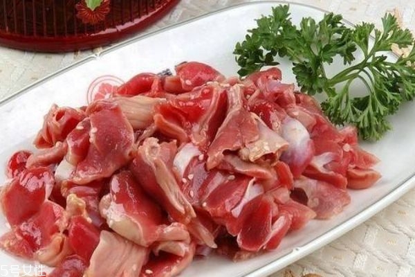 什么是雞胗呢 雞胗有什么營養(yǎng)價(jià)值呢