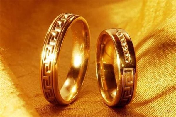 黃金戒指為什么會變白 黃金戒指發(fā)白怎么恢復