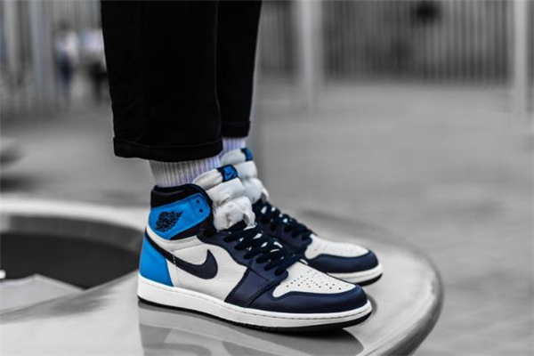 aj1黑曜石北卡藍(lán)開箱測評(píng) aj1北卡藍(lán)黑曜石上腳效果