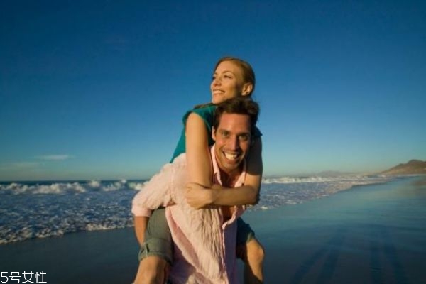 兩個(gè)人不適合結(jié)婚表現(xiàn) 結(jié)婚前要考慮現(xiàn)實(shí)問(wèn)題