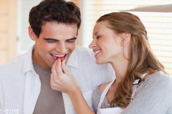 如何維護婚姻關(guān)系 夫妻增進(jìn)感情的小技巧