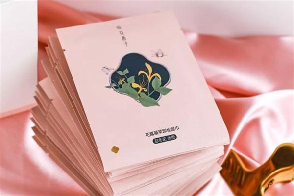花西子卸妝濕巾哪里買(mǎi) 花西子卸妝濕巾屈臣氏有賣(mài)嗎