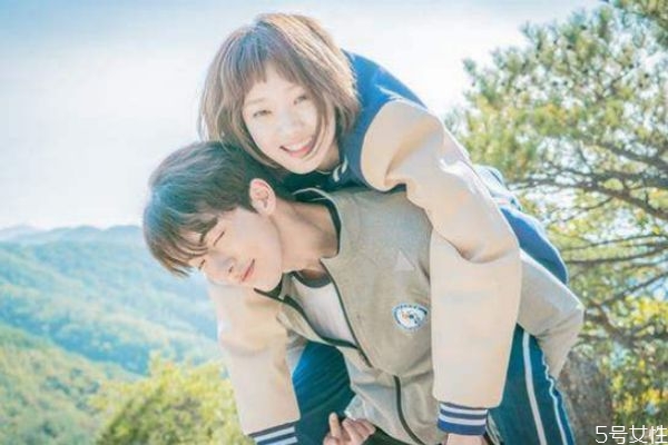 男生叫女生豬是因?yàn)橄矚g嗎 男生對真正喜歡的女生表現(xiàn)