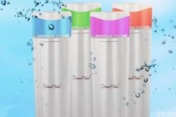 噴霧補(bǔ)水儀有水可以充電嗎 噴霧補(bǔ)水儀充電注意事項