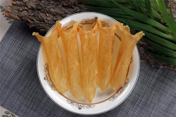 魚(yú)膠