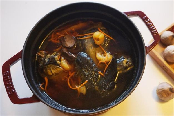 烏雞湯是發(fā)物嗎 手術后能喝烏雞湯嗎