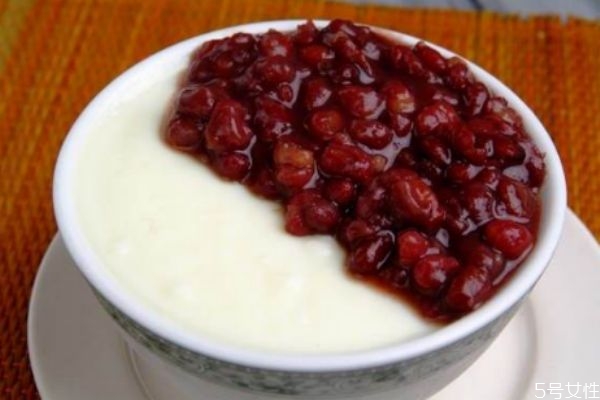 雙皮奶的營養(yǎng)價(jià)值 雙皮奶可以存放幾天