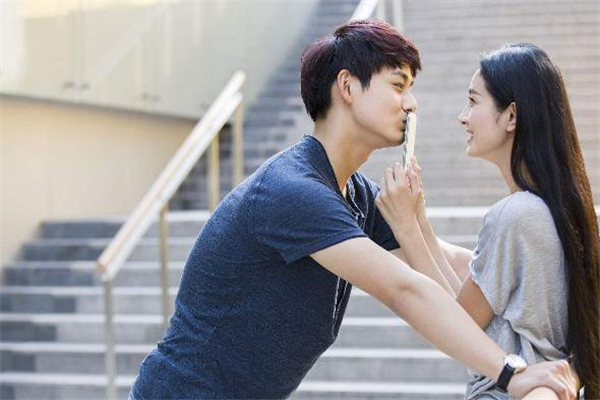 婚姻沒有愛情會幸福嗎 婚姻沒有愛情了還有必要堅(jiān)持嗎