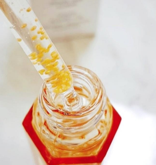 精華油有什么功效？三大功效拯救中年少女問題肌