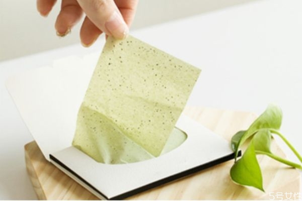 吸油紙能重復(fù)使用嗎 吸油紙用了會(huì)不會(huì)臉越來越油