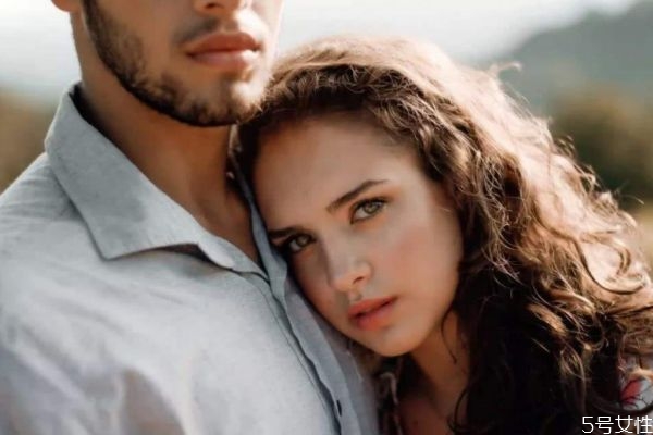 結(jié)婚后男人不愛你的表現(xiàn) 結(jié)婚后男人不愛你會(huì)怎么樣