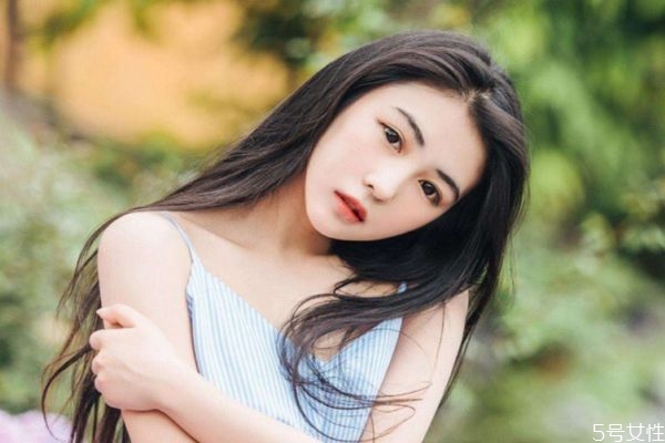 挽回前女友聊天話(huà)題技巧 挽回前女友應(yīng)該怎么聊天