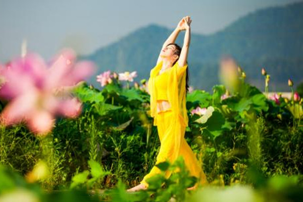 分手后藕斷絲連說(shuō)明什么 分手后藕斷絲連是愛(ài)嗎