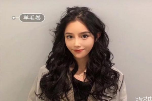 羊毛卷適合什么發(fā)質 羊毛卷日常的保養(yǎng)方法