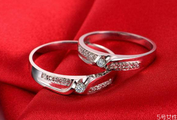 圣誕節(jié)可以結(jié)婚嗎 圣誕節(jié)可以領結(jié)婚證嗎