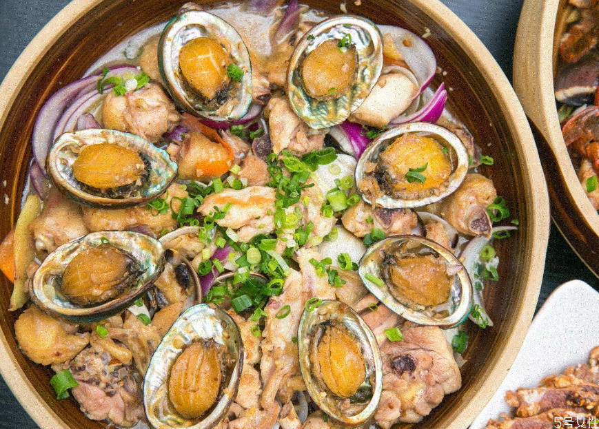 鮑魚(yú)怎么放不會(huì)死 怎么判斷鮑魚(yú)死了多久