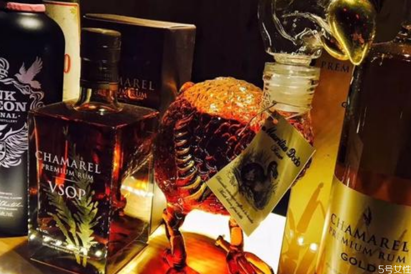 朗姆酒為什么叫朗姆 朗姆酒的歷史由來(lái)
