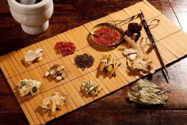 中醫(yī)調理胃病的方法 中醫(yī)養(yǎng)胃經(jīng)典藥方