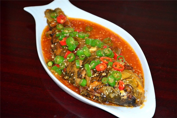 鯽魚(yú)有魚(yú)腥線嗎 鯽魚(yú)怎么去除土腥味