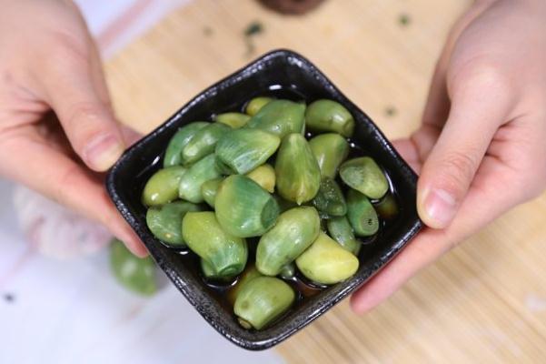 臘八蒜是用白醋還是陳醋 臘八蒜是什么時(shí)候開(kāi)始做