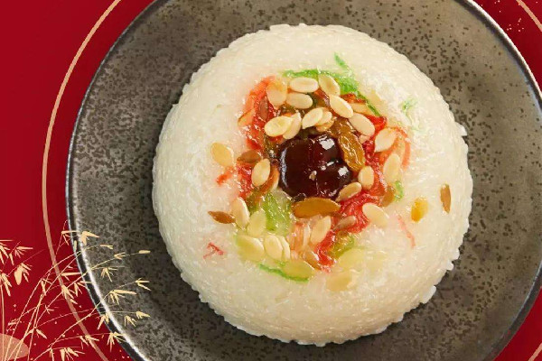 八寶飯是甜的還是咸的 八寶飯適合過(guò)年吃嗎