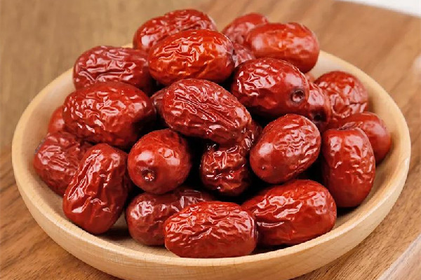 紅棗吃幾個(gè)合適 紅棗對月經(jīng)有什么功效