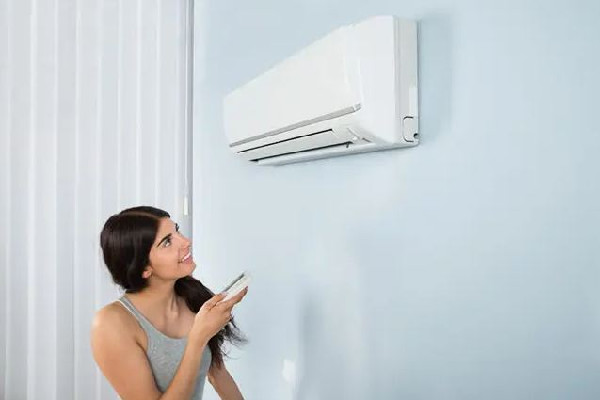 夏天吹空調就打噴嚏流鼻涕怎么辦 夏天吹空調感冒了怎么好的快